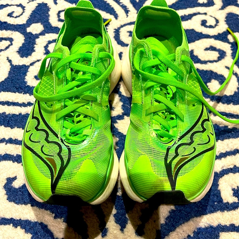 SAUCONY ENDORPHIN ELITE 6.5 EXCELLENT CONDITION $275!!!